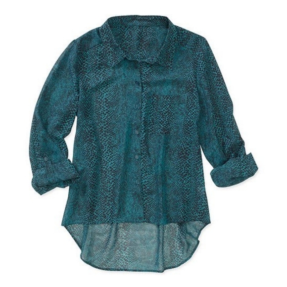 Brooke Leigh Tops - 💕 Brooke Leigh Teal Animal Print High Low Blouse Top Women's Size Medium